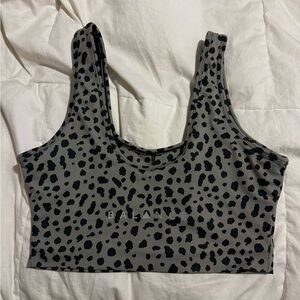 Balance Athletica Animal Kingdom Snow Leppord Sports bra. Medium.Comes with cups